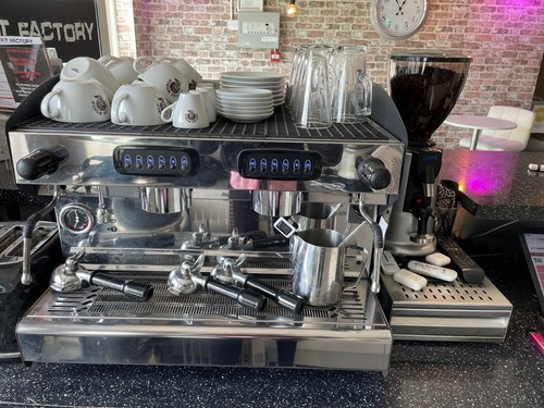 Commercial coffee machine - coffee, used